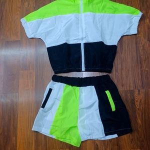 NWT 2pc retro windbreaker jog set